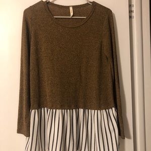 Maxwell multi layer Tunic Top